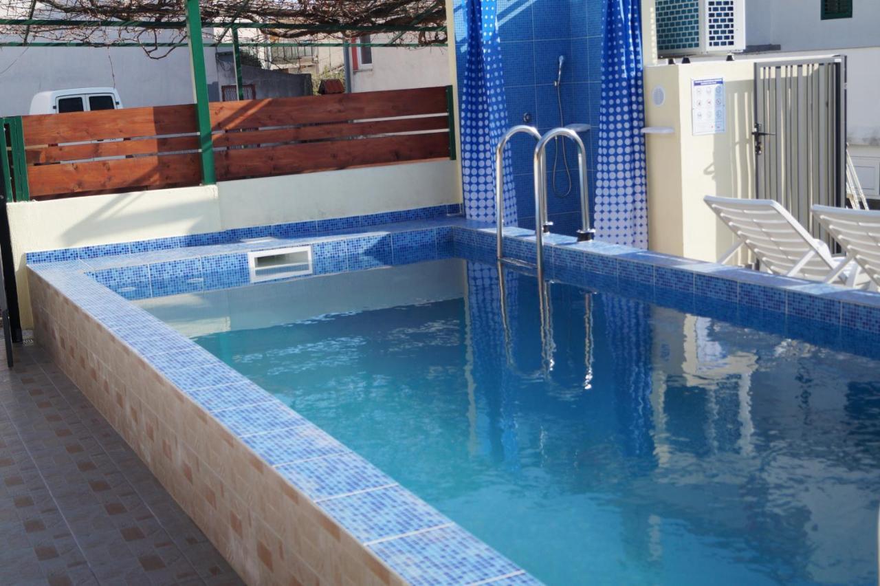 Studio Apartments Marija With Private Parking ماكارسكا المظهر الخارجي الصورة