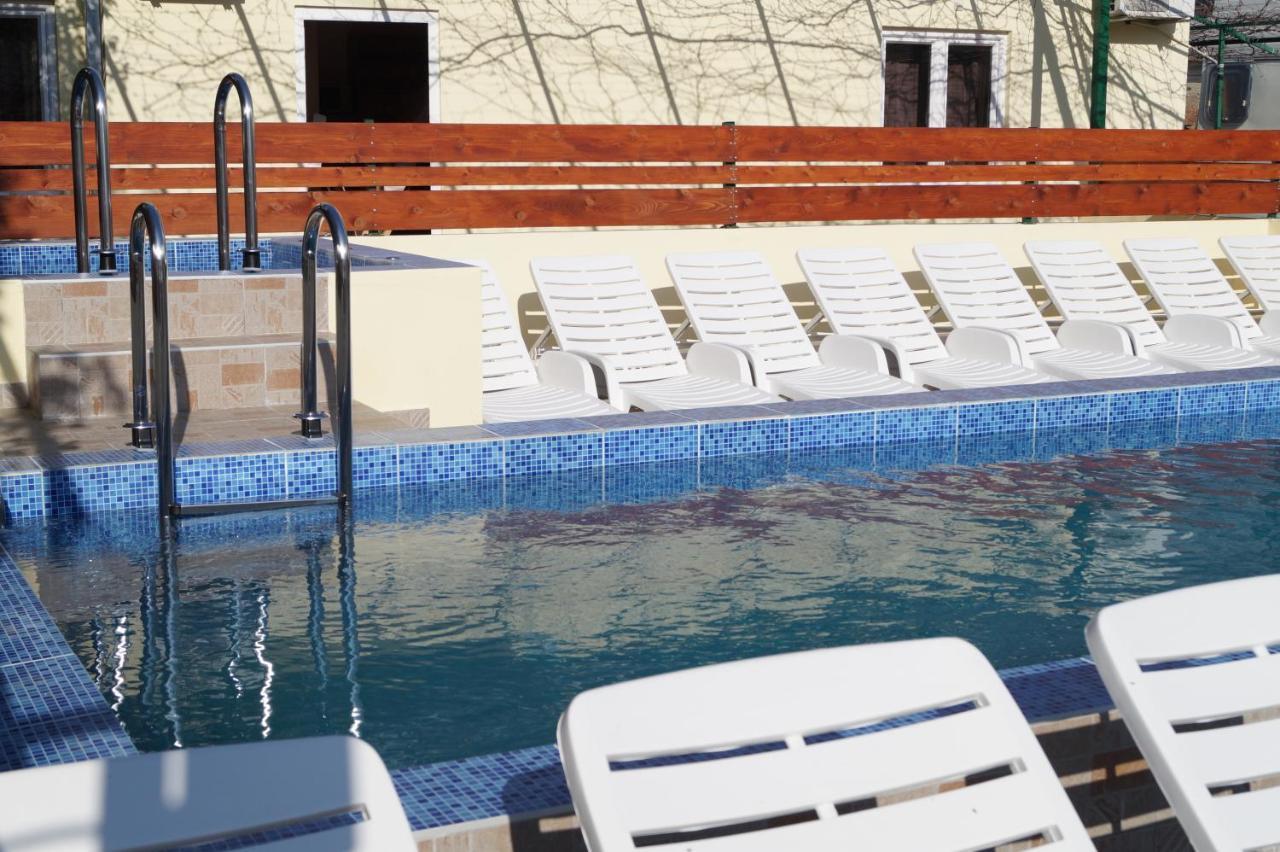 Studio Apartments Marija With Private Parking ماكارسكا المظهر الخارجي الصورة
