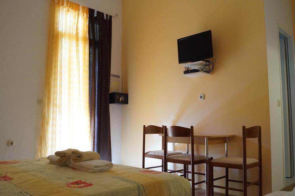 Studio Apartments Marija With Private Parking ماكارسكا المظهر الخارجي الصورة