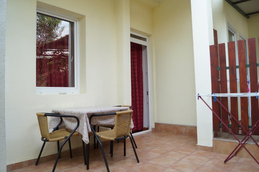 Studio Apartments Marija With Private Parking ماكارسكا المظهر الخارجي الصورة