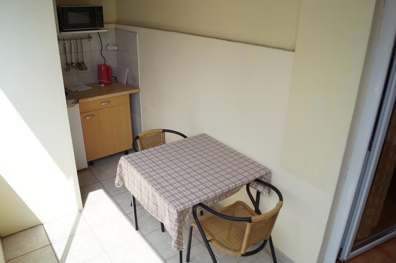Studio Apartments Marija With Private Parking ماكارسكا المظهر الخارجي الصورة
