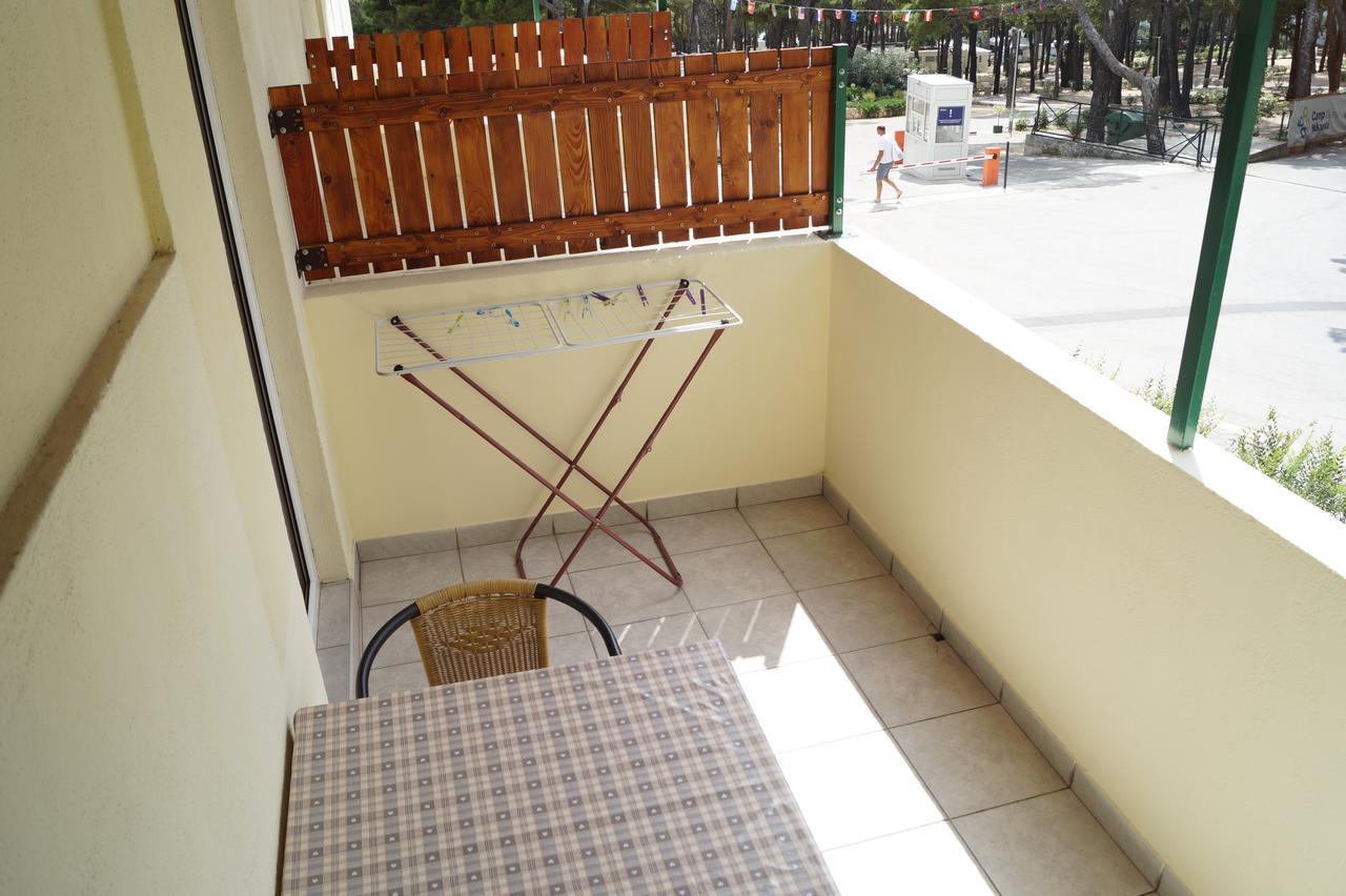 Studio Apartments Marija With Private Parking ماكارسكا المظهر الخارجي الصورة